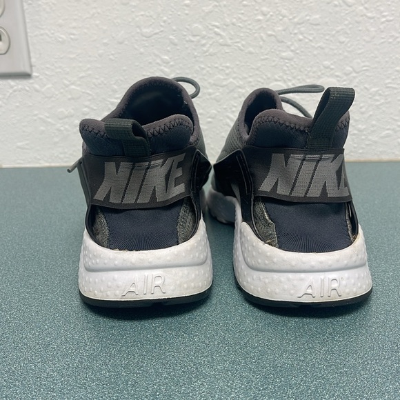 Nike Air Huarache Shoes Size (8W, 6.5M, 6.5Y) 🍁‼️ - Picture 5 of 8